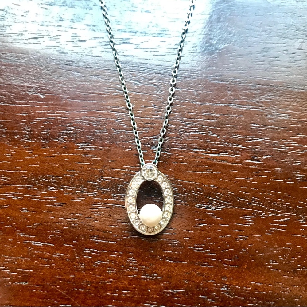 SWAROVSKI Pearl & Crystal Pendant Necklace